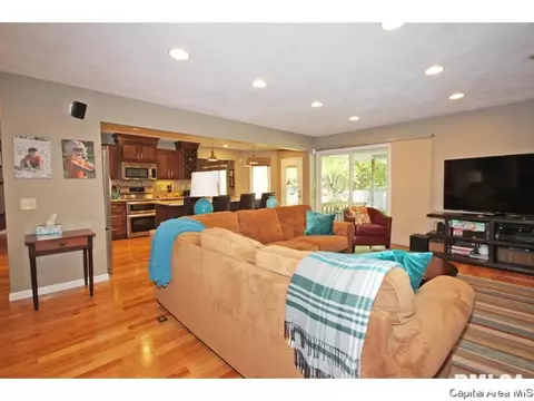 1301 Merion Dr, Springfield, IL 62704 photo 7