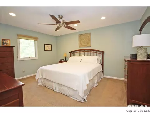 1301 Merion Dr, Springfield, IL 62704 photo 15