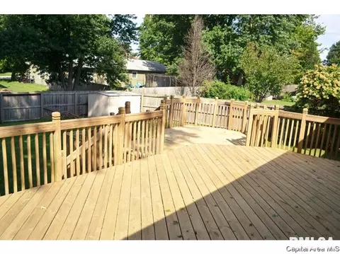 6 Westview, Franklin, IL 62638 photo 3