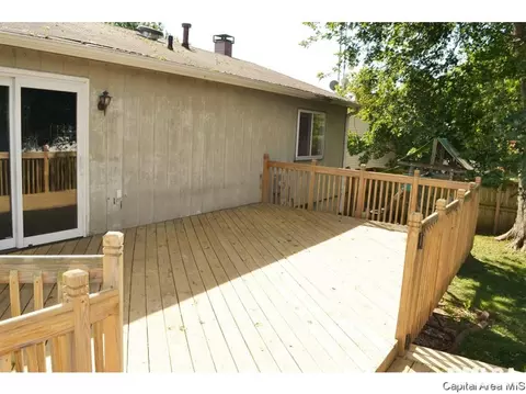 6 Westview, Franklin, IL 62638 photo 2