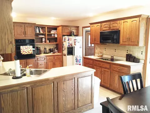4016 Eagle Wing Rd, Springfield, IL 62711 photo 6