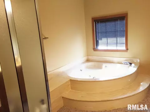 4016 Eagle Wing Rd, Springfield, IL 62711 photo 13