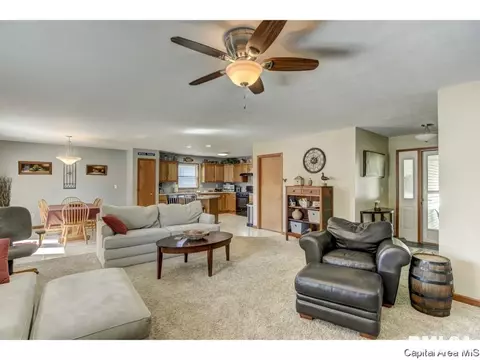 208 Appomattox Dr, Springfield, IL 62711 photo 5