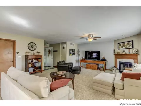 208 Appomattox Dr, Springfield, IL 62711 photo 7