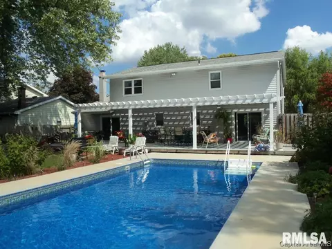 313 Astoria Rd, Springfield, IL 62704 photo 4
