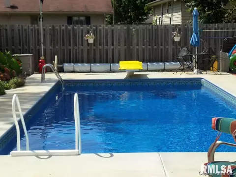 313 Astoria Rd, Springfield, IL 62704 photo 3