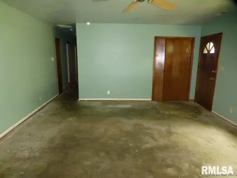 117 Dawn Dr, Springfield, IL 62702 photo 2