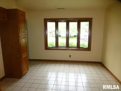 117 Dawn Dr, Springfield, IL 62702 photo 5
