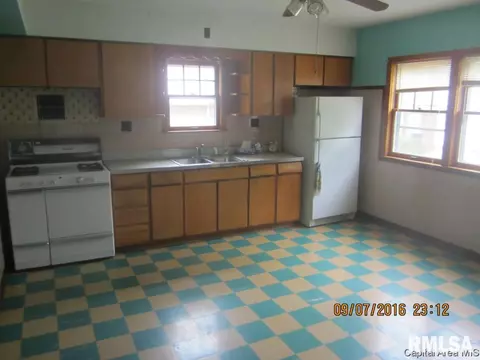 2505 E Keys Ave, Springfield, IL 62702 photo 4