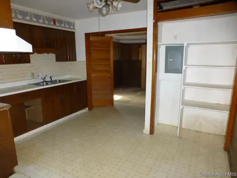1033 N Ohio Street St, Springfield, IL 62702 photo 5