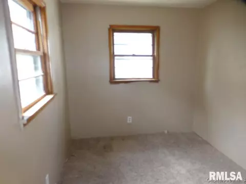 1033 N Ohio Street St, Springfield, IL 62702 photo 8