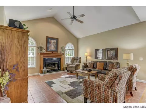 2304 Peppermill Pointe Ct, Springfield, IL 62712 photo 13