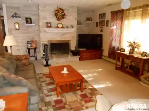 3624 River Rd, Riverton, IL 62561 photo 9