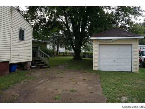 619 W Washington St, Springfield, IL 62702 photo 9