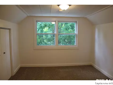 1126 N Patton St, Springfield, IL 62702 photo 17