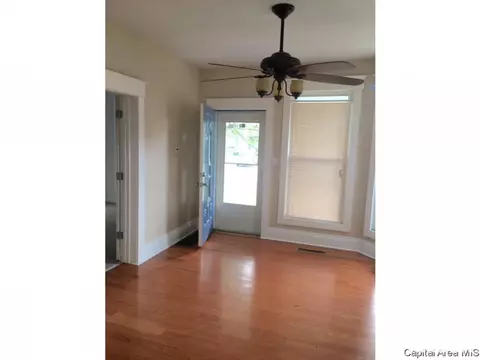 825 N 8th St, Springfield, IL 62702 photo 8