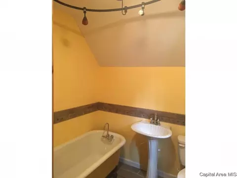 825 N 8th St, Springfield, IL 62702 photo 19