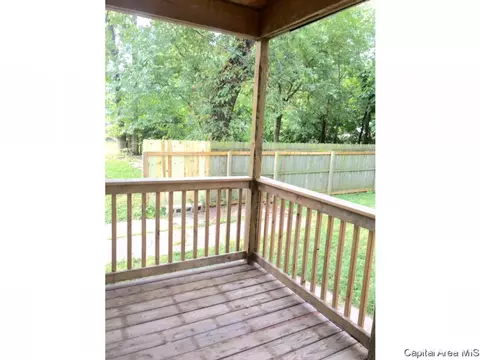 825 N 8th St, Springfield, IL 62702 photo 3