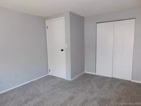 1953 Stanhope, Springfield, IL 62702 photo 17