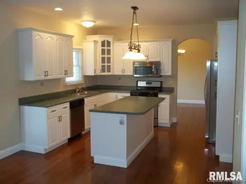 3817 Thackeray, Springfield, IL 62711 photo 5