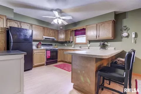 3004 Dunwich Ave, Springfield, IL 62702 photo 10