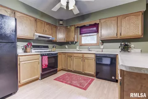 3004 Dunwich Ave, Springfield, IL 62702 photo 12