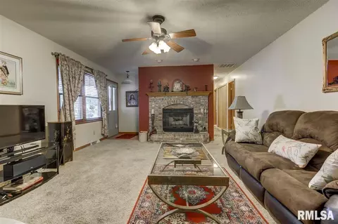 3004 Dunwich Ave, Springfield, IL 62702 photo 6
