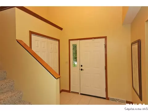1404 Azalea, Springfield, IL 62712 photo 2