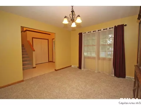 1404 Azalea, Springfield, IL 62712 photo 5