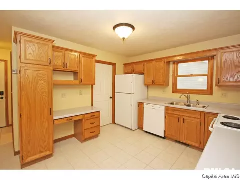 1404 Azalea, Springfield, IL 62712 photo 10