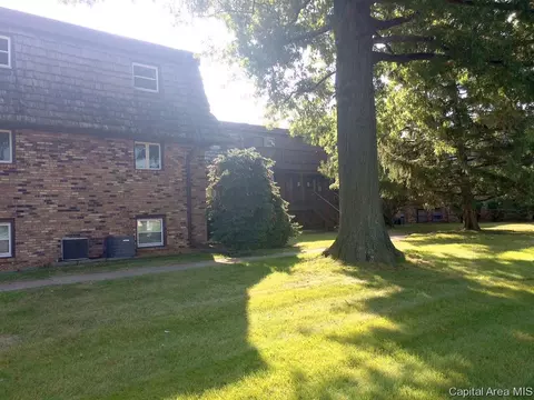 2906 Taylor Ave UNIT 11, Springfield, IL 62703 photo 2