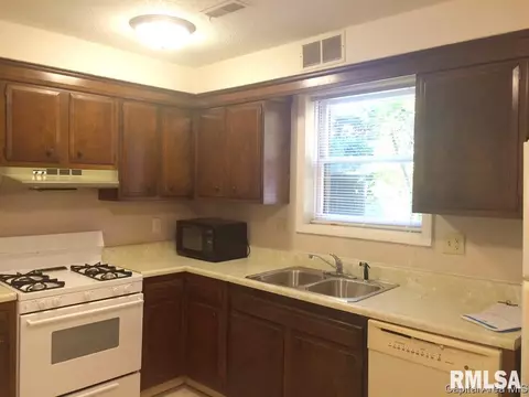 2906 Taylor Ave UNIT 11, Springfield, IL 62703 photo 9