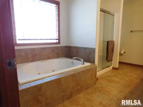 1908 Persimmon, Chatham, IL 62629 photo 14