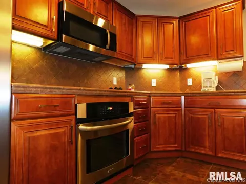1908 Persimmon, Chatham, IL 62629 photo 7