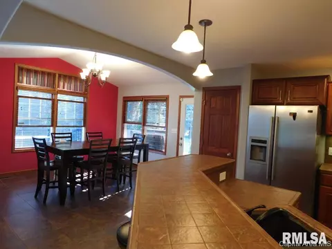 1908 Persimmon, Chatham, IL 62629 photo 5
