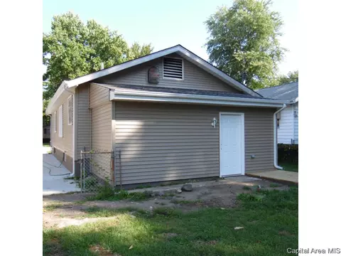 216 E Cedar St, Springfield, IL 62704 photo 30