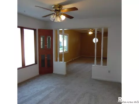 216 E Cedar St, Springfield, IL 62704 photo 8