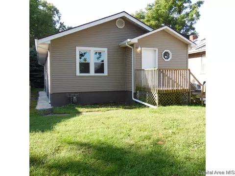 216 E Cedar St, Springfield, IL 62704 photo 2