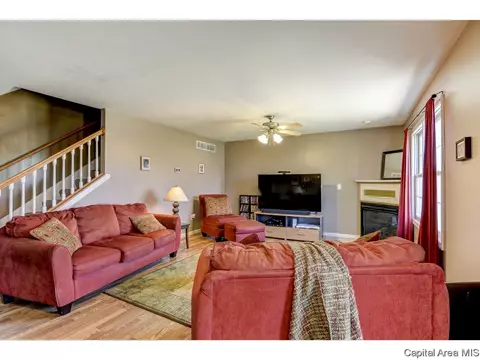 2816 Tanner Rd, Springfield, IL 62702 photo 4