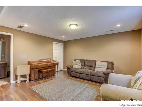 2816 Tanner Rd, Springfield, IL 62702 photo 29