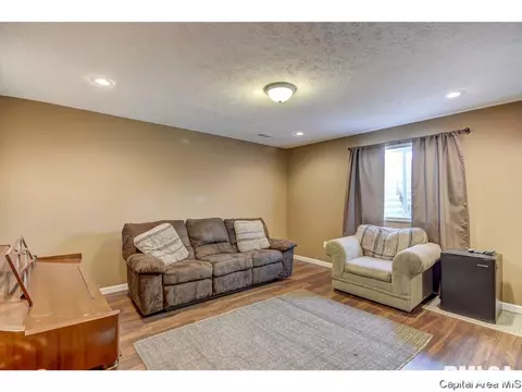 2816 Tanner Rd, Springfield, IL 62702 photo 27