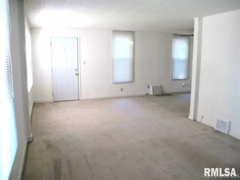 2223 S 10th St, Springfield, IL 62703 photo 17
