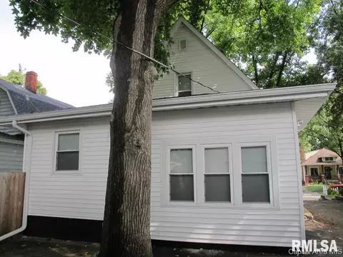 2223 S 10th St, Springfield, IL 62703 photo 6