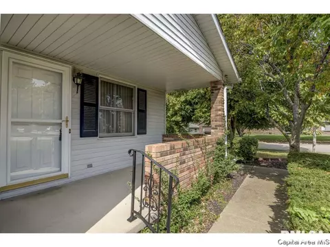 101 Norwalk, Springfield, IL 62704 photo 2