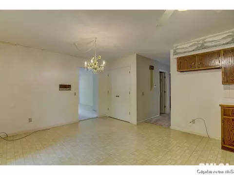 101 Norwalk, Springfield, IL 62704 photo 13