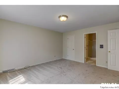 101 Norwalk, Springfield, IL 62704 photo 16