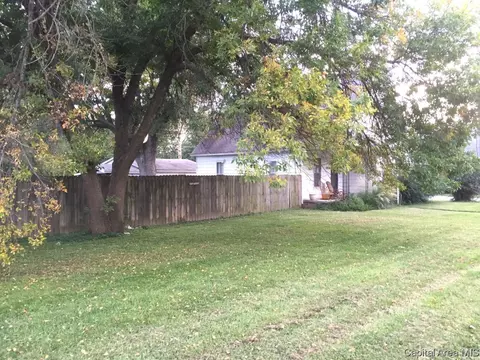 1430 W North Grand Ave, Springfield, IL 62702 photo 2