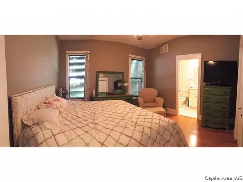 2040 S Bates Ave, Springfield, IL 62704 photo 9