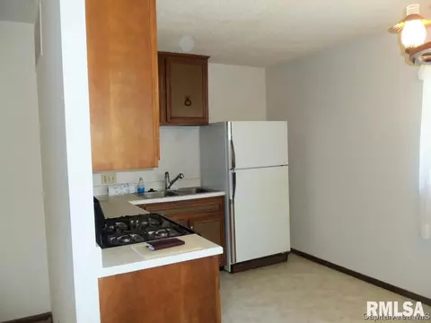 1836 Denton Dr, Springfield, IL 62702 photo 5
