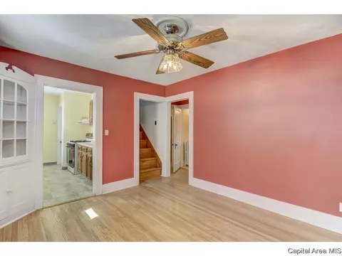 1135 N Franklin, Springfield, IL 62702 photo 3